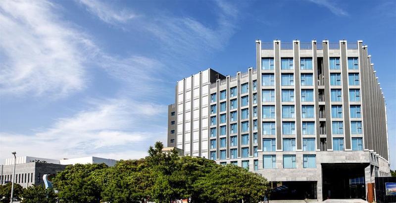 Brown Suites Hotel And Resort Jeju Exterior photo